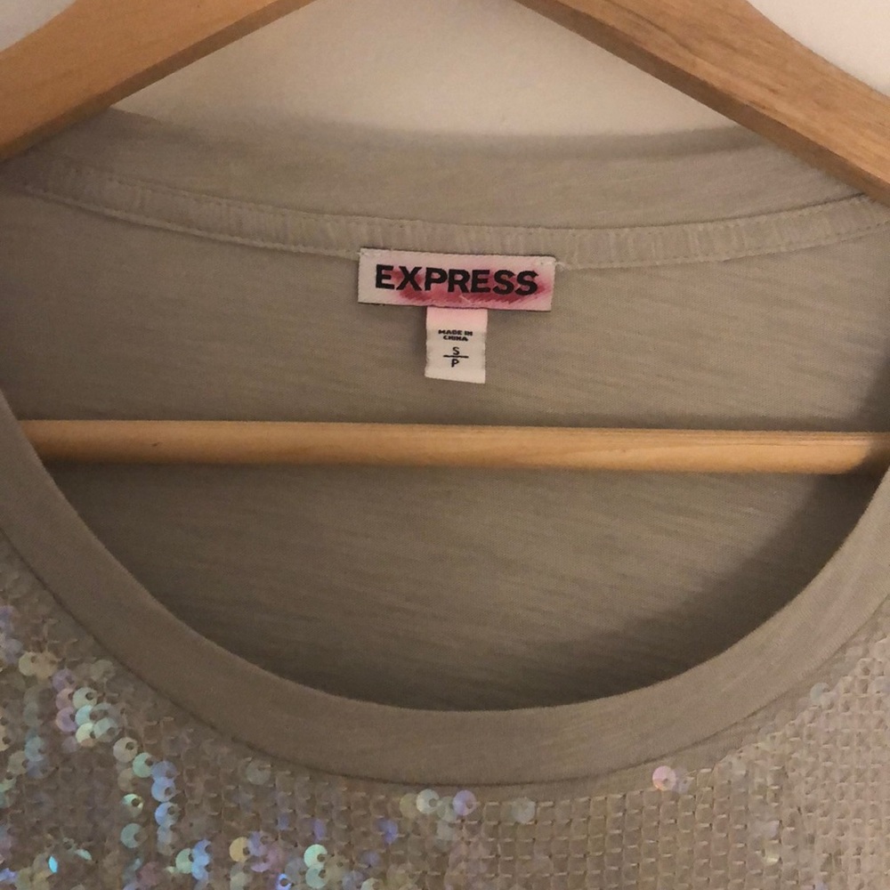 Express sequined top - Picture 2 of 5